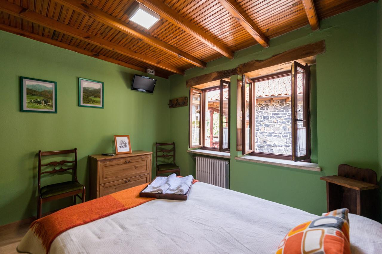 Hostal Pena Santa Soto  Luaran gambar