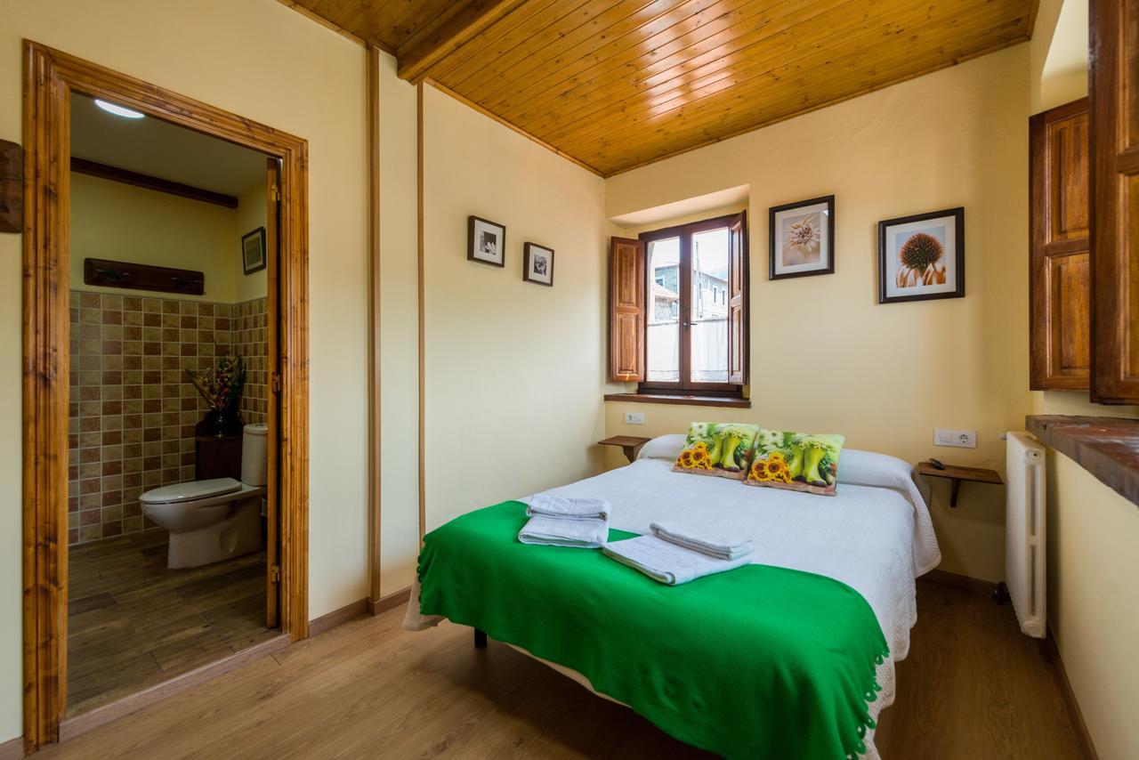 Hostal Pena Santa Soto  Luaran gambar
