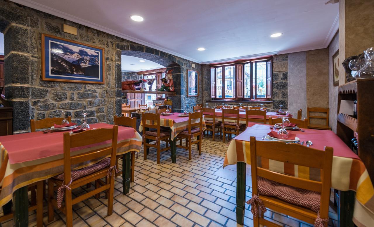 Hostal Pena Santa Soto  Luaran gambar