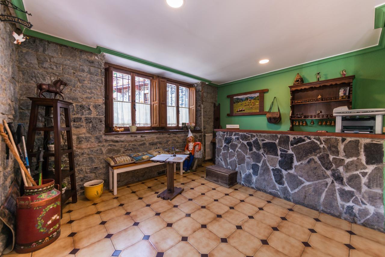 Hostal Pena Santa Soto  Luaran gambar